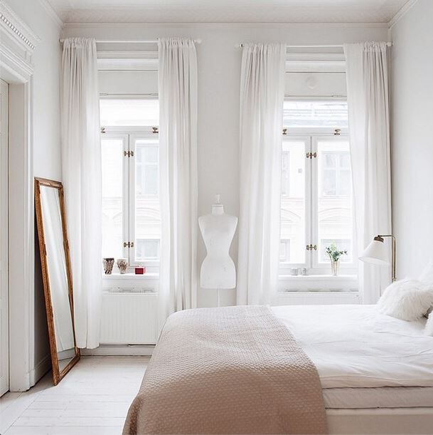 نقدم مجموعة شاملة من خدمات تفصيل الستائر والكنب والتنجيد، مع تصميم داخلي مكتمل يضيف لمسة من الأناقة والفخامة لكل مساحة في منزلك أو مكتبك بالرياض